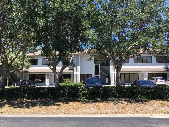 5430 Jaeger Rd, Naples, FL 34109